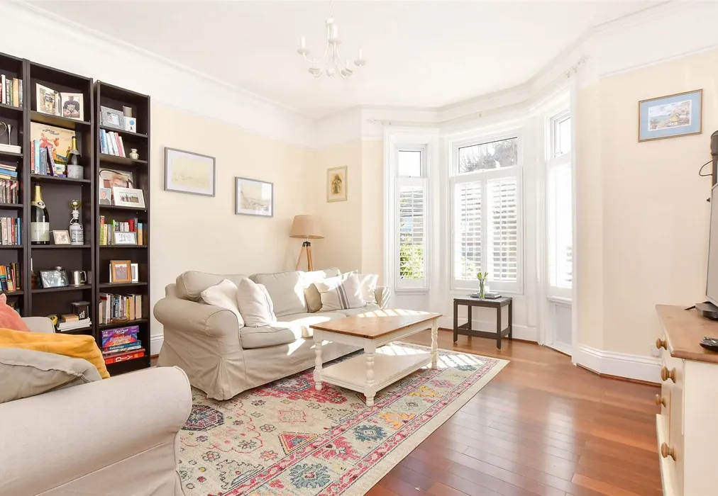 Lounge - Wilton Park Road, Shanklin, Isle of Wight - Wards of Kent