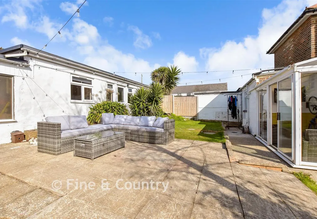 Rear Garden - Wilton Park Road, Shanklin, Isle of Wight - Wards of Kent