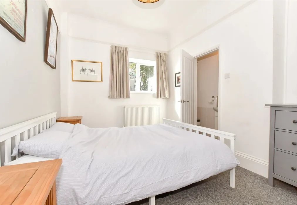 Bedroom 5 - Wilton Park Road, Shanklin, Isle of Wight - Wards of Kent