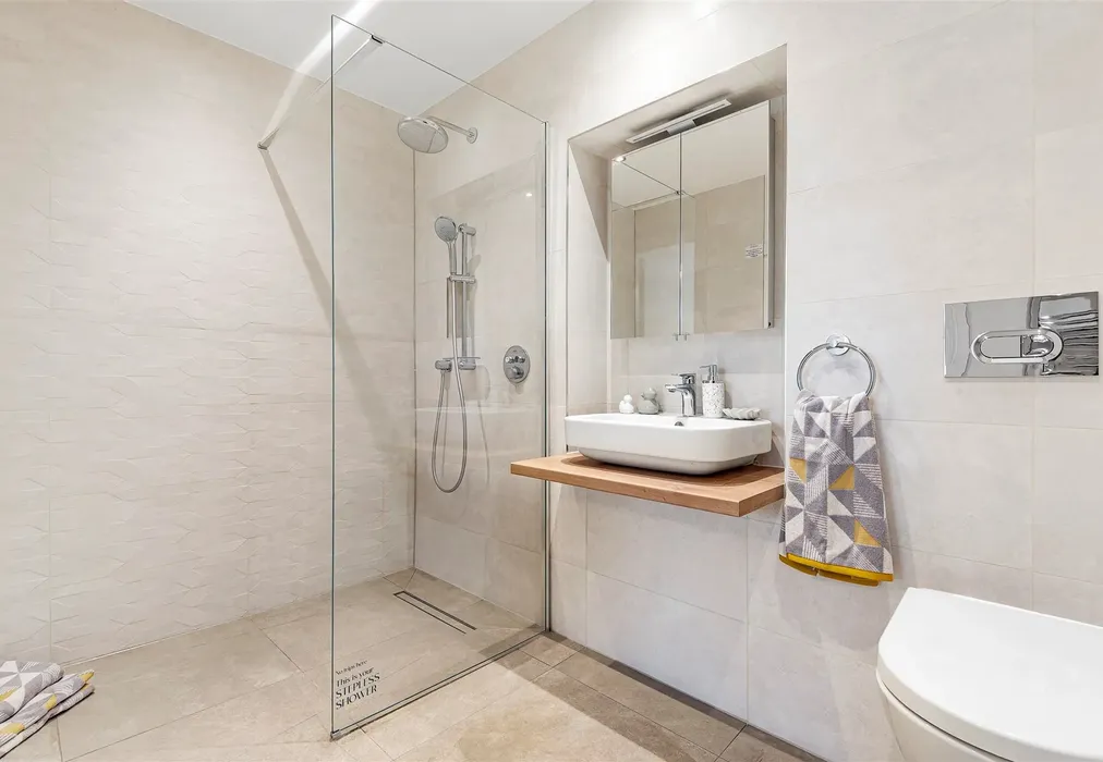 Shower Room - The Landings, Hazen Road, Kings Hill, West Malling, Kent - Wards of Kent