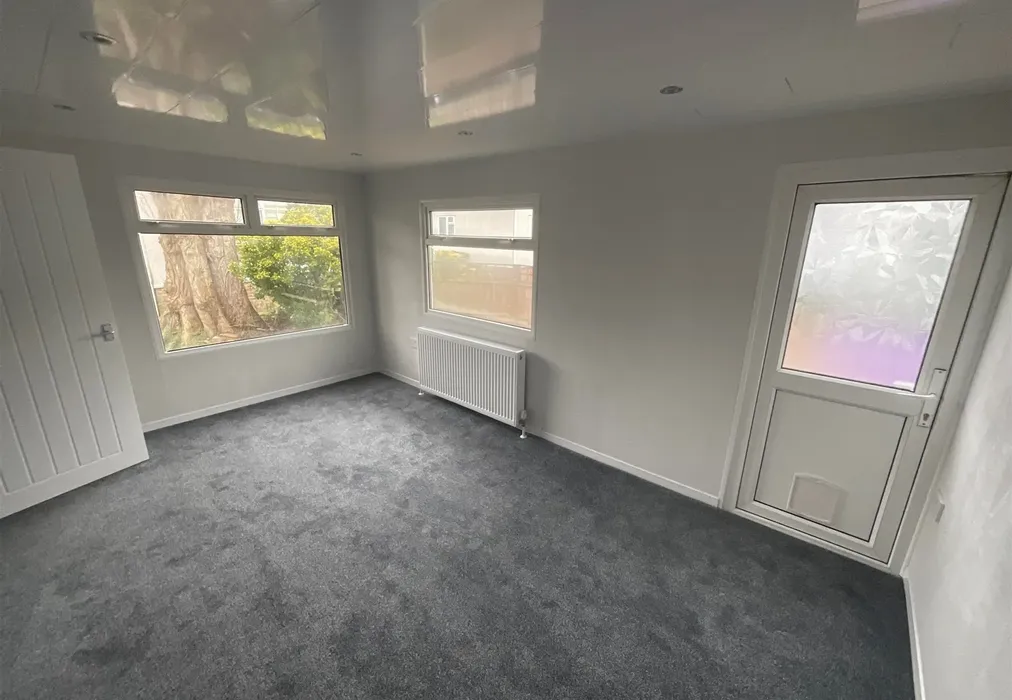 Lounge? - Crays Hill Park, Crays Hill, Billericay, Essex - Wards of Kent