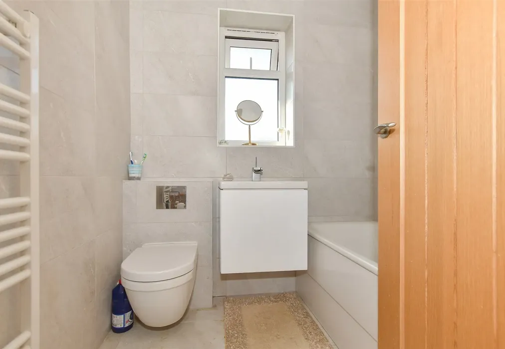Bathroom - Raven Crescent, Billericay, Essex - Wards of Kent