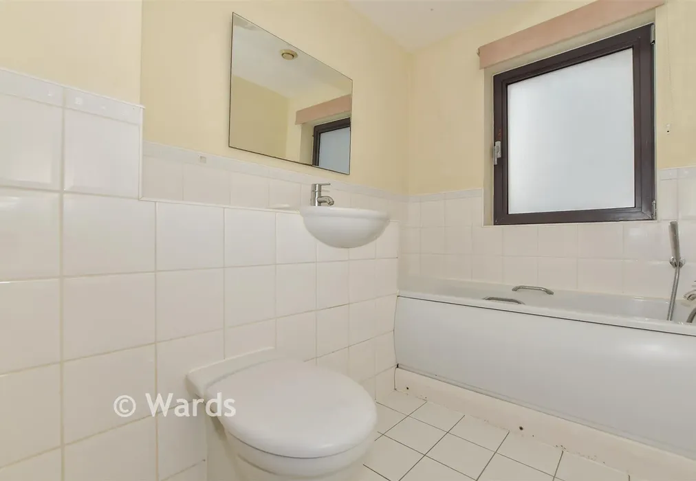 Bathroom - McKenzie Court, Maidstone, Kent - Wards of Kent