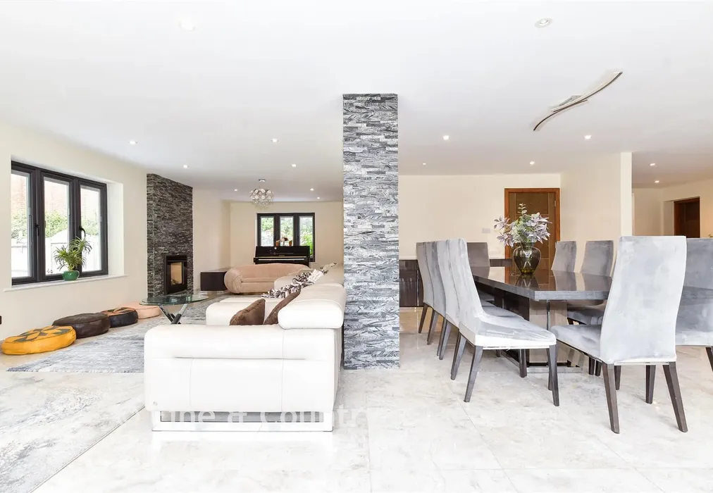 Sitting Room - Chaucer Mews, Upper Harbledown, Canterbury, Kent - Wards of Kent