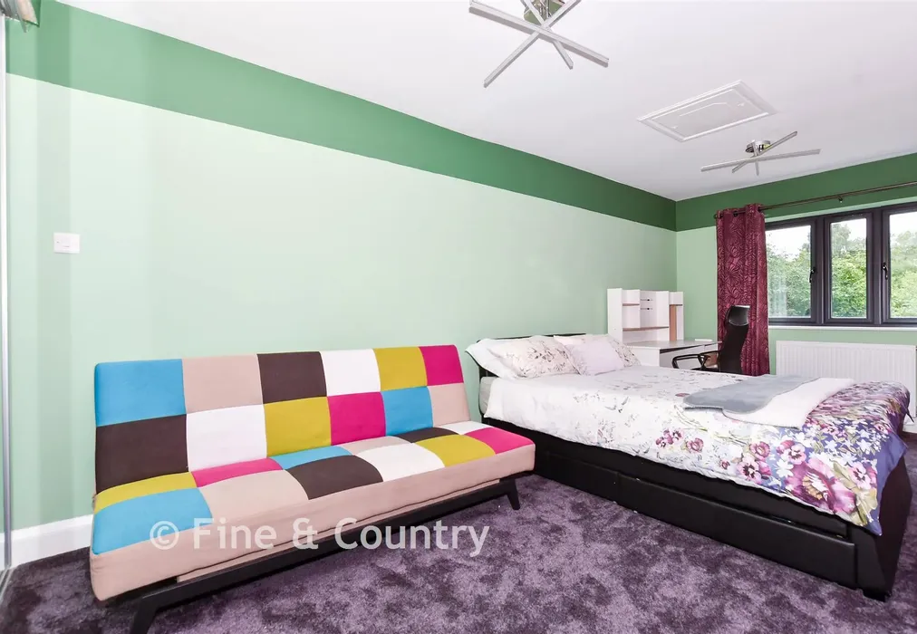 Bedroom 3 - Chaucer Mews, Upper Harbledown, Canterbury, Kent - Wards of Kent