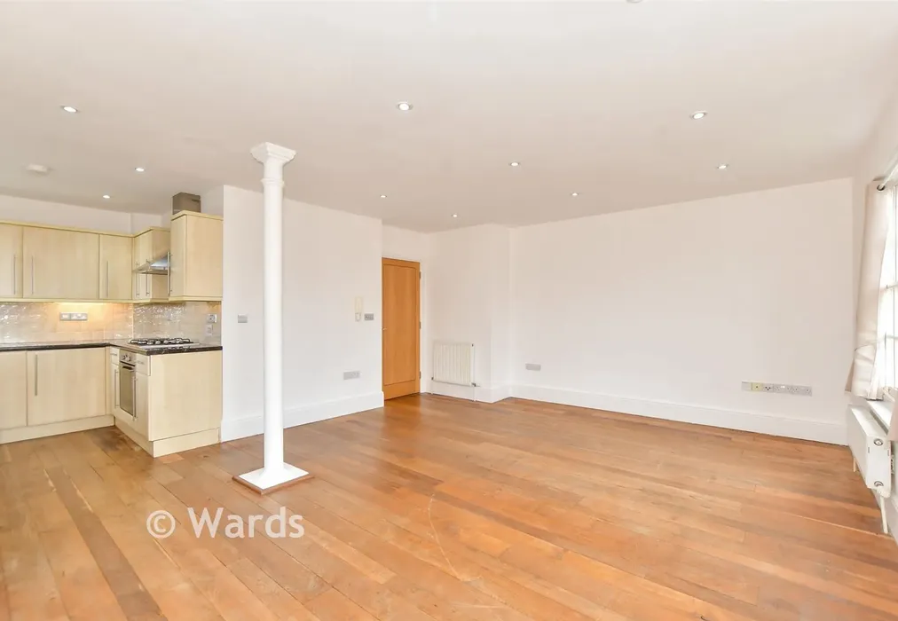 Lounge/Kitchen - West Cliff Road, Ramsgate, Kent - Wards of Kent