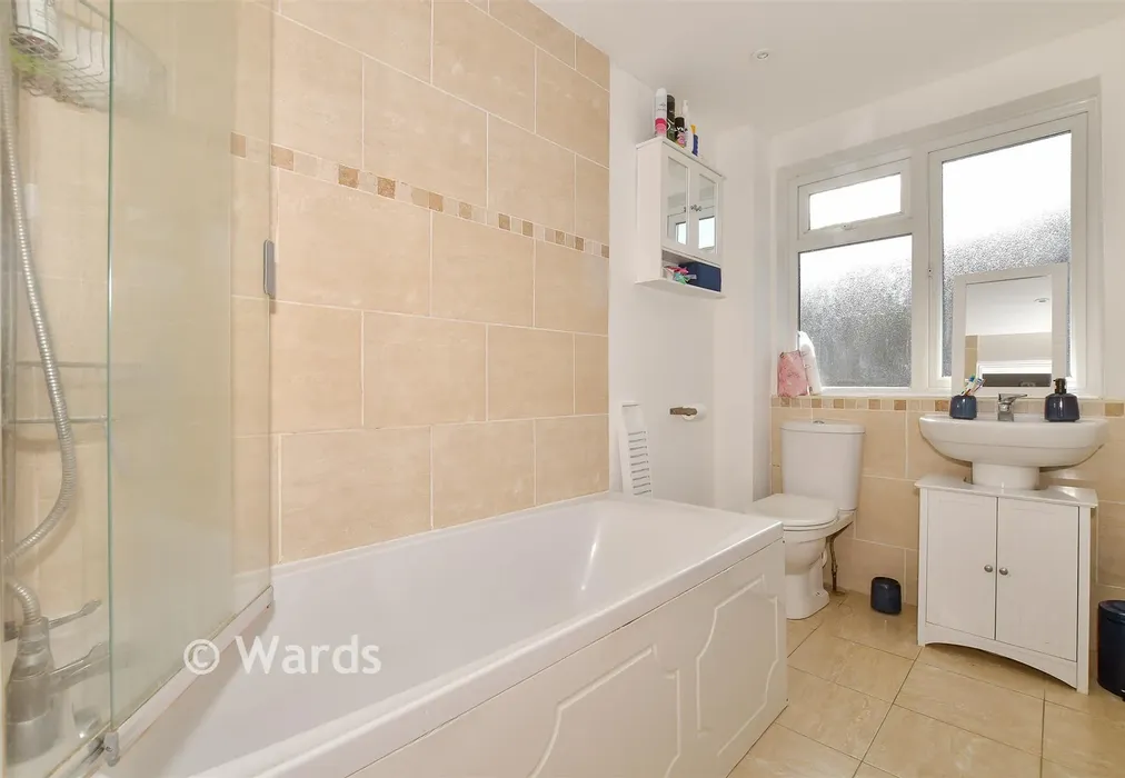 Bathroom - Zealand Road, Canterbury, Kent - Wards of Kent