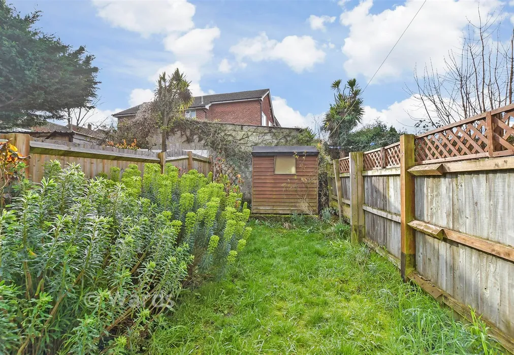 Rear Garden - Zealand Road, Canterbury, Kent - Wards of Kent