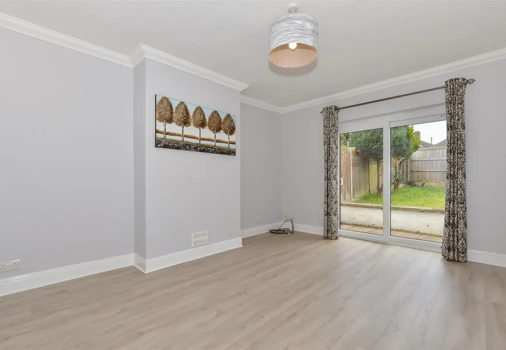 Lounge - Weavering Street, Weavering, Maidstone, Kent - Wards of Kent