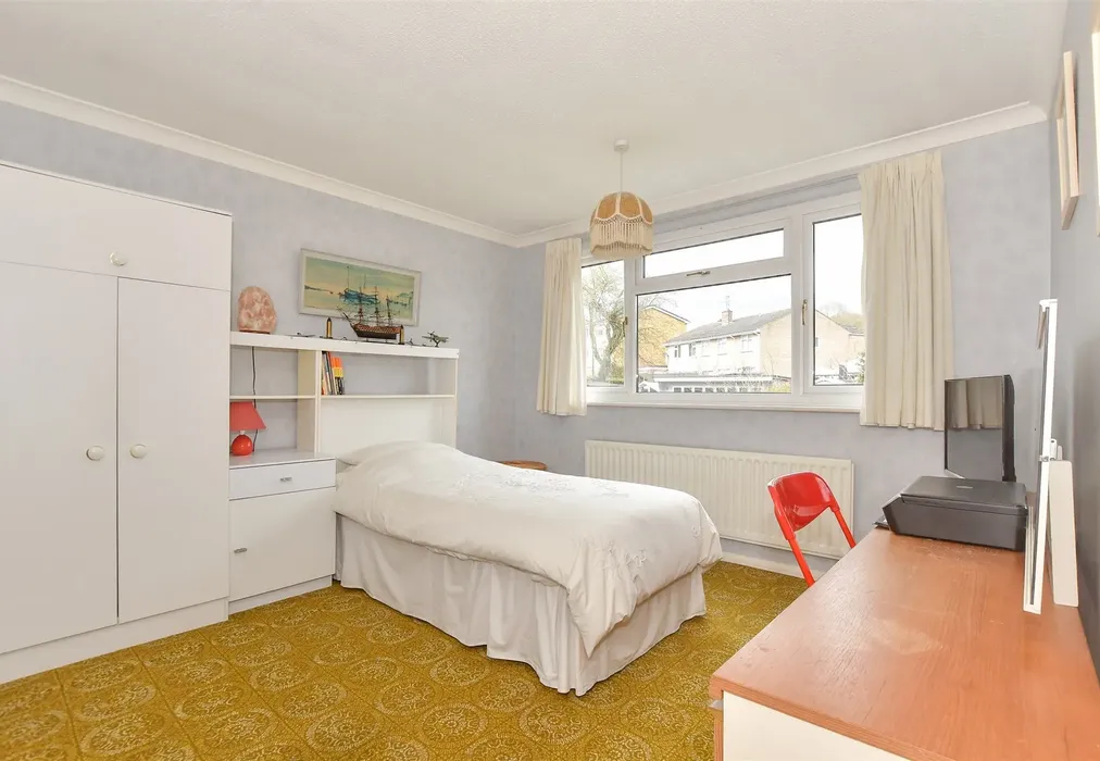 Bedroom Three - Prince Edward Road, Billericay, Essex - Wards of Kent