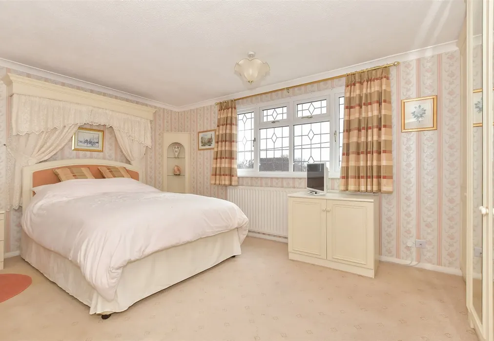 Bedroom 2 - Prince Edward Road, Billericay, Essex - Wards of Kent