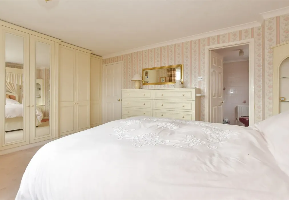 Bedroom 2 - Prince Edward Road, Billericay, Essex - Wards of Kent
