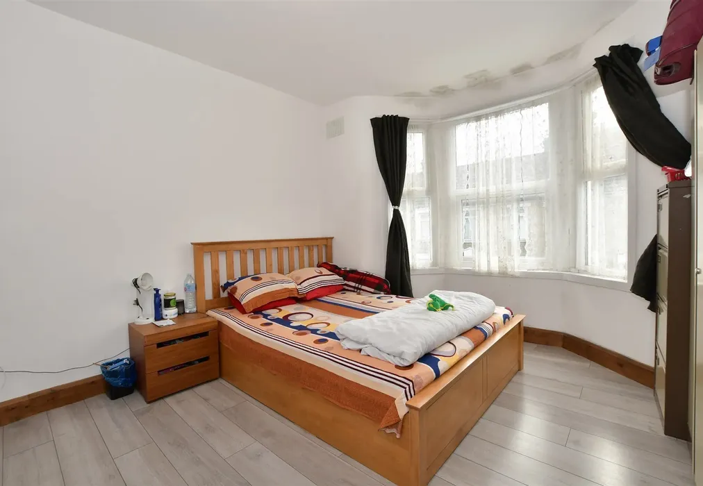 Bedroom 1 - Grosvenor Road, Forest Gate - Wards of Kent