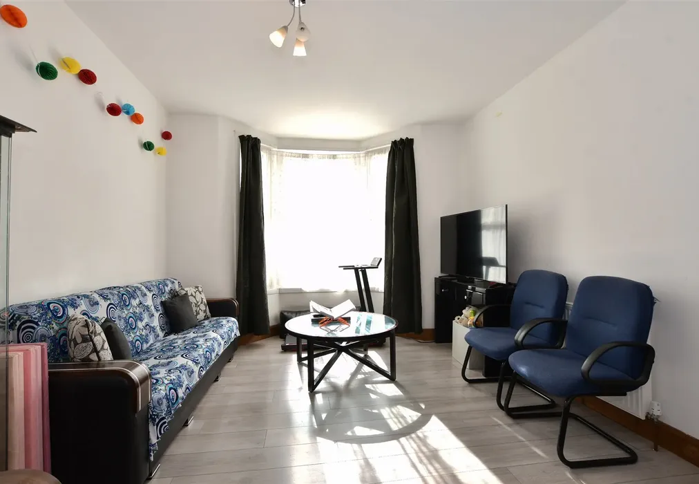 Lounge/Dining Room - Grosvenor Road, Forest Gate - Wards of Kent