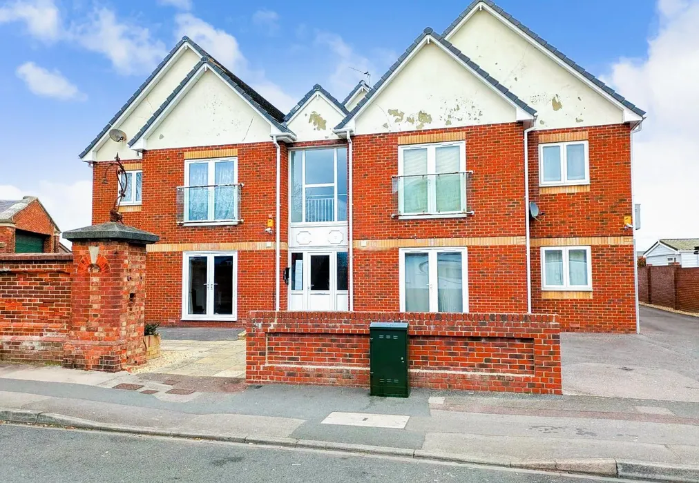 Front - Henderson Road, Southsea, Hampshire - Wards of Kent