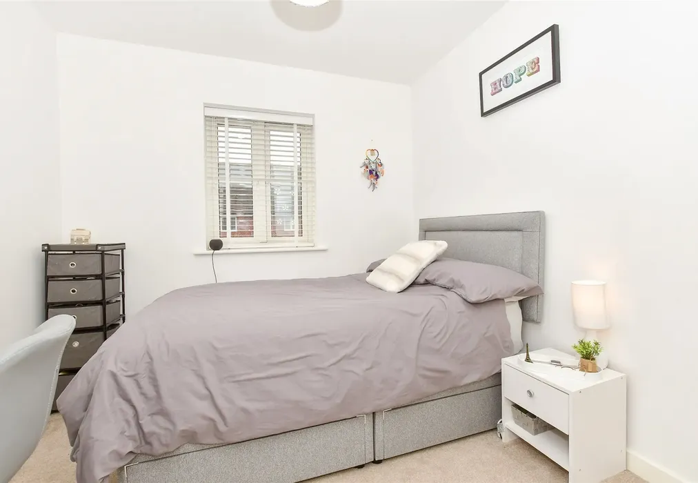 Bedroom 2 - Ryeland Way, Ashford, Kent - Wards of Kent