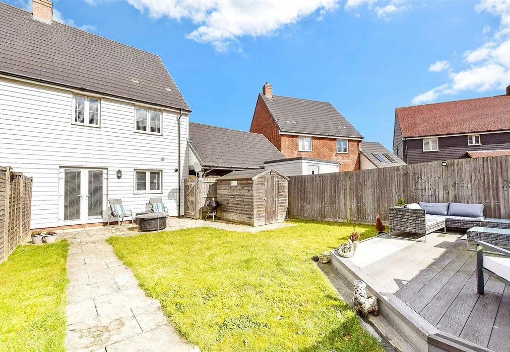 Rear Elevation - Ryeland Way, Ashford, Kent - Wards of Kent