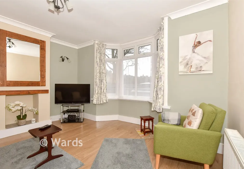 Lounge - Regent Street, Whitstable, Kent - Wards of Kent
