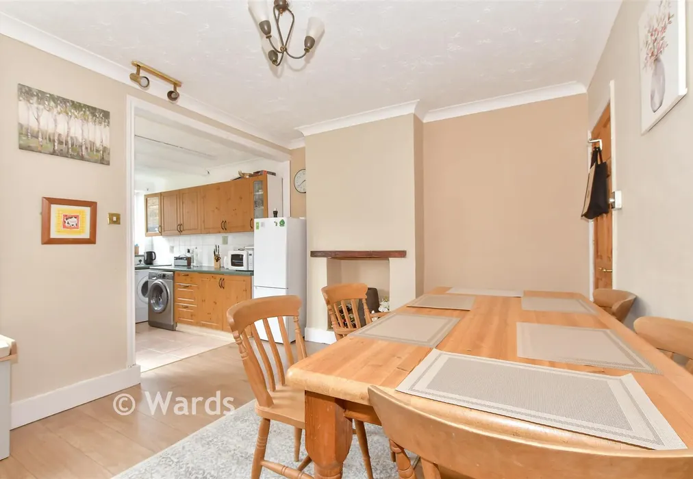 Dining Area - Regent Street, Whitstable, Kent - Wards of Kent