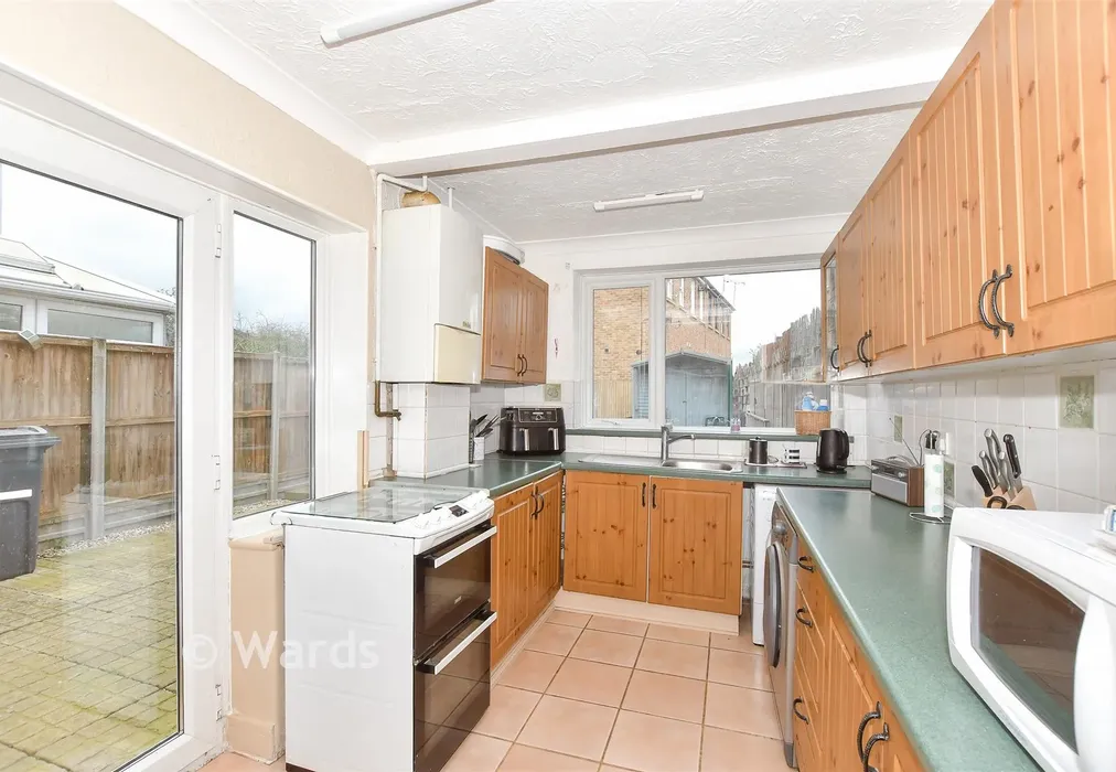 Kitchen - Regent Street, Whitstable, Kent - Wards of Kent