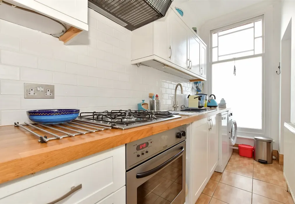 Kitchen - Dover Road, Walmer, Deal, Kent - Wards of Kent