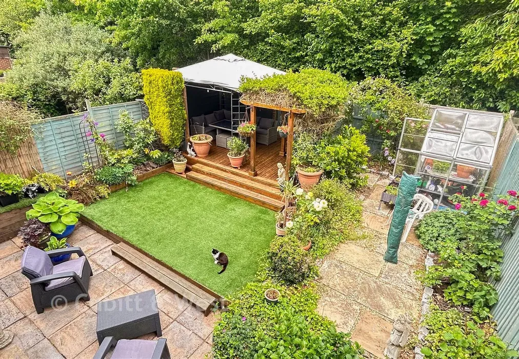 Garden Elevated - Ryde Lands, Cranleigh, Surrey - Wards of Kent