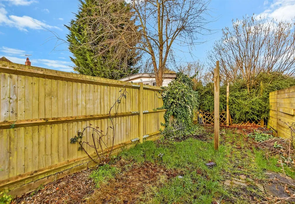 Rear Garden - North Street, Sutton Valence, Kent - Wards of Kent