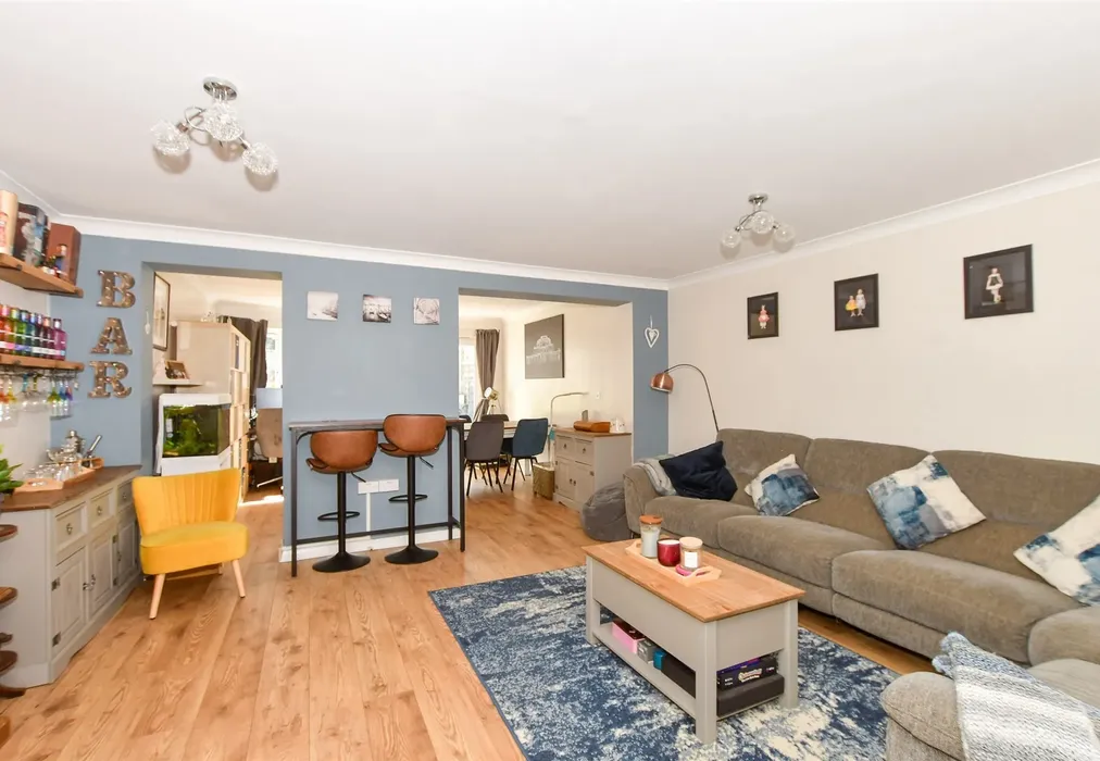 Lounge - Hunters Way, Uckfield, East Sussex - Wards of Kent