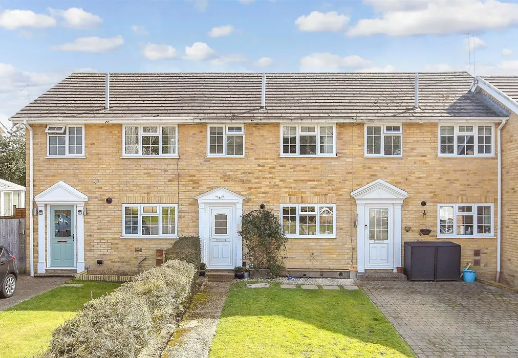 Front - Hunters Way, Uckfield, East Sussex - Wards of Kent