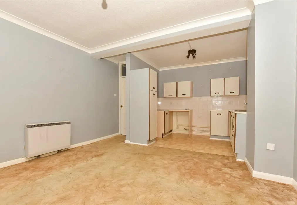 Lounge - Sutherland Drive, Birchington, Kent - Wards of Kent