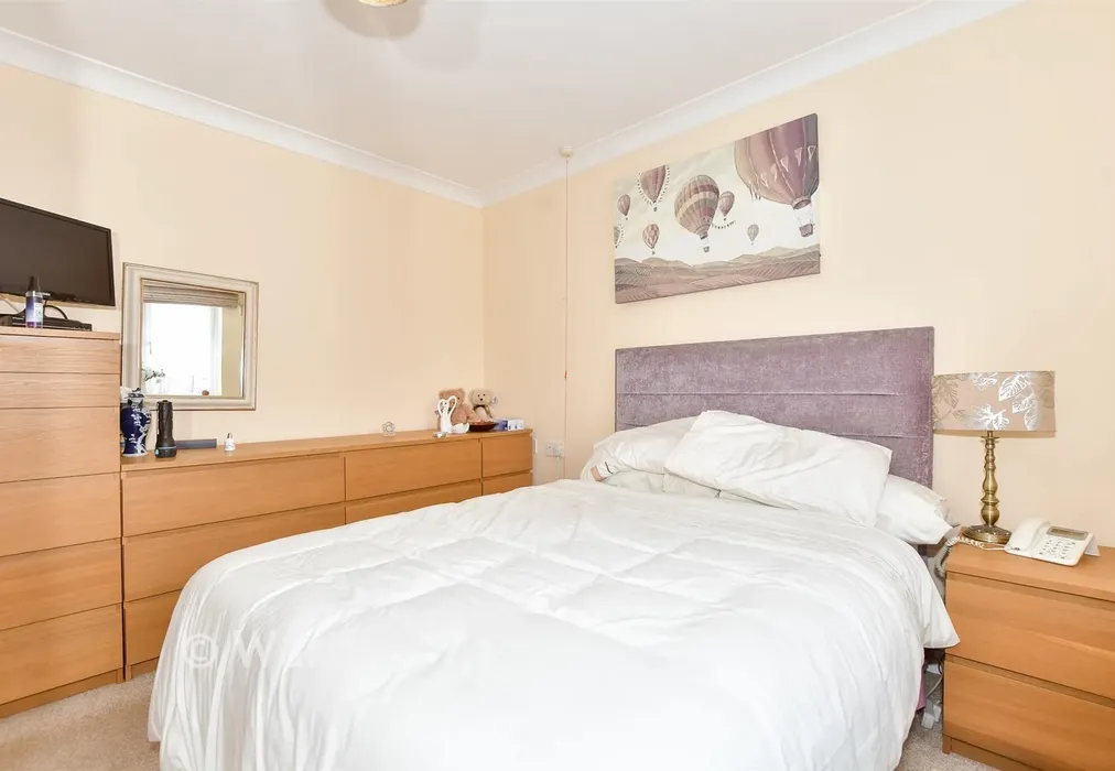 Bedroom - Station Road, Lyminge, Folkestone, Kent - Wards of Kent