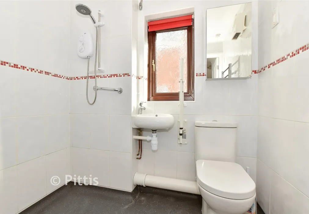 Wet Room - Trafalgar Road, Newport, Isle of Wight - Wards of Kent