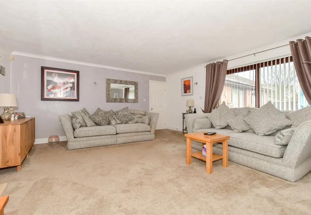 Lounge - Edward Road, Kingsdown, Deal, Kent - Wards of Kent