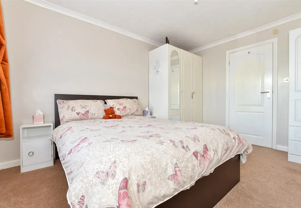 Bedroom 1 - Edward Road, Kingsdown, Deal, Kent - Wards of Kent