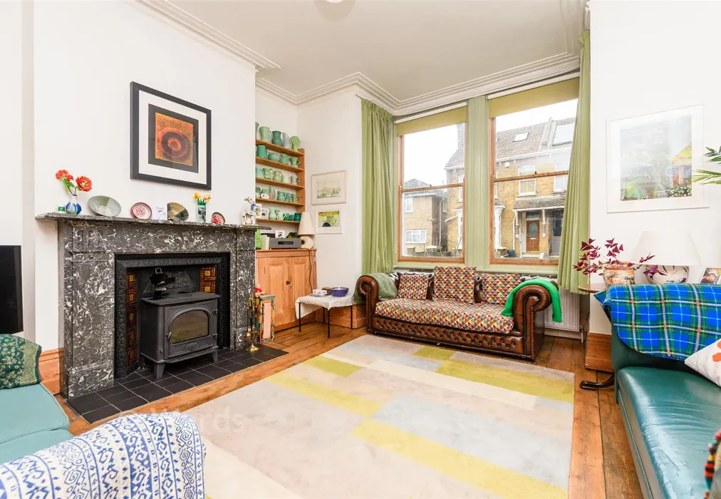 Lounge - Weston Road, Strood, Rochester, Kent - Wards of Kent