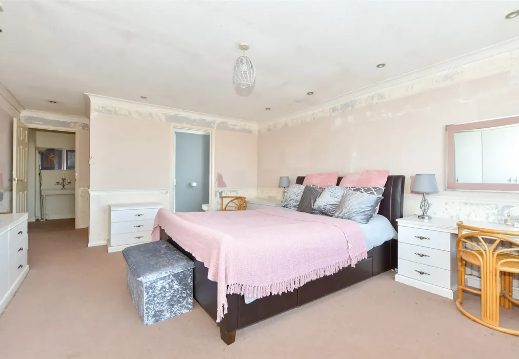 Bedroom 1 - Holly Road, St. Mary's Bay, Romney Marsh, Kent - Wards of Kent