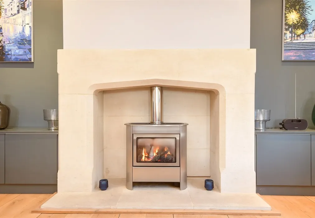 Internal Feature - Langton Road, Tunbridge Wells, Kent - Wards of Kent