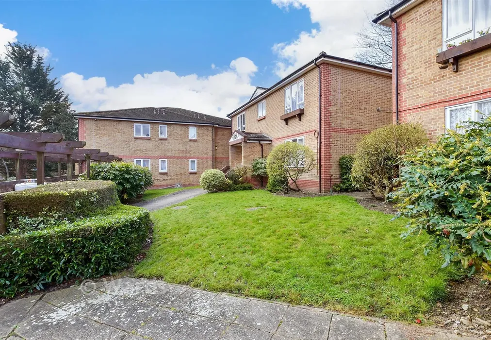 Communal Gardens - Victoria Street, Maidstone, Kent - Wards of Kent
