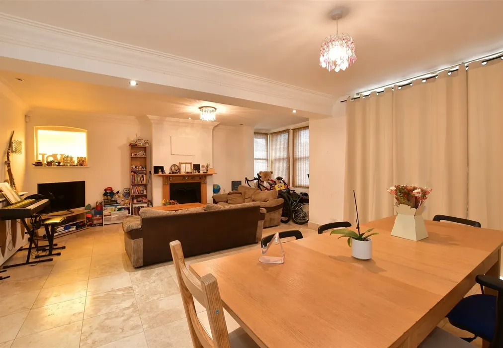 Dining Area - Link Way, Hornchurch, Essex - Wards of Kent