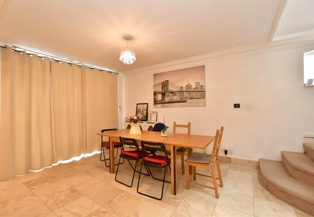 Dining Area - Link Way, Hornchurch, Essex - Wards of Kent