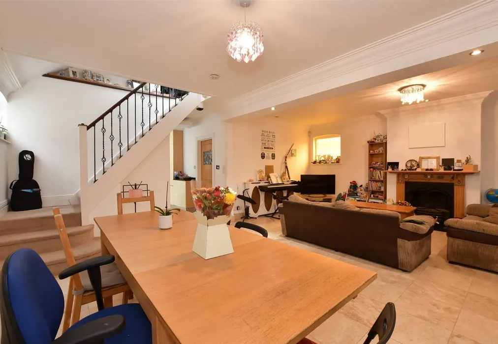 Dining Area - Link Way, Hornchurch, Essex - Wards of Kent