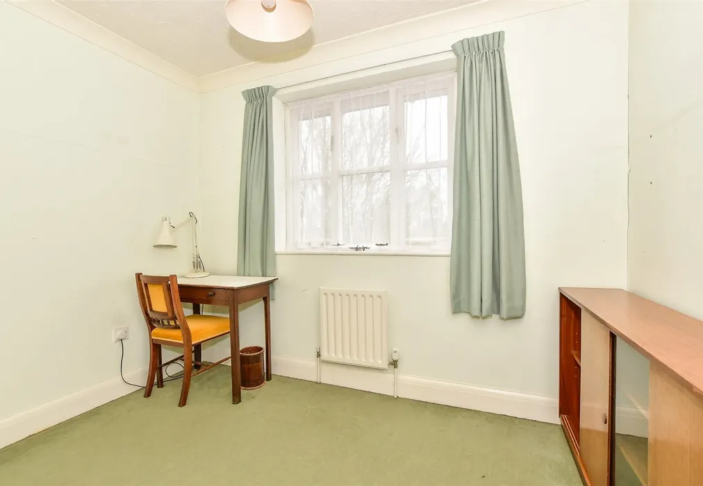 Bedroom 3 - Hop Pocket Close, Sissinghurst, Cranbrook, Kent - Wards of Kent