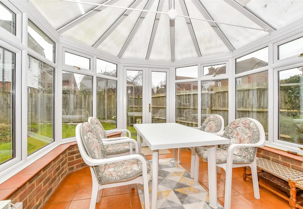 Conservatory - Hop Pocket Close, Sissinghurst, Cranbrook, Kent - Wards of Kent