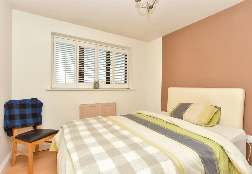 Bedroom 2 - Plough Road, Eastchurch, Sheerness, Kent - Wards of Kent