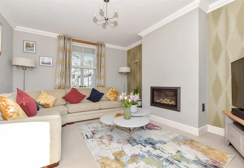 Lounge - Monkton Road, Minster, Ramsgate, Kent - Wards of Kent