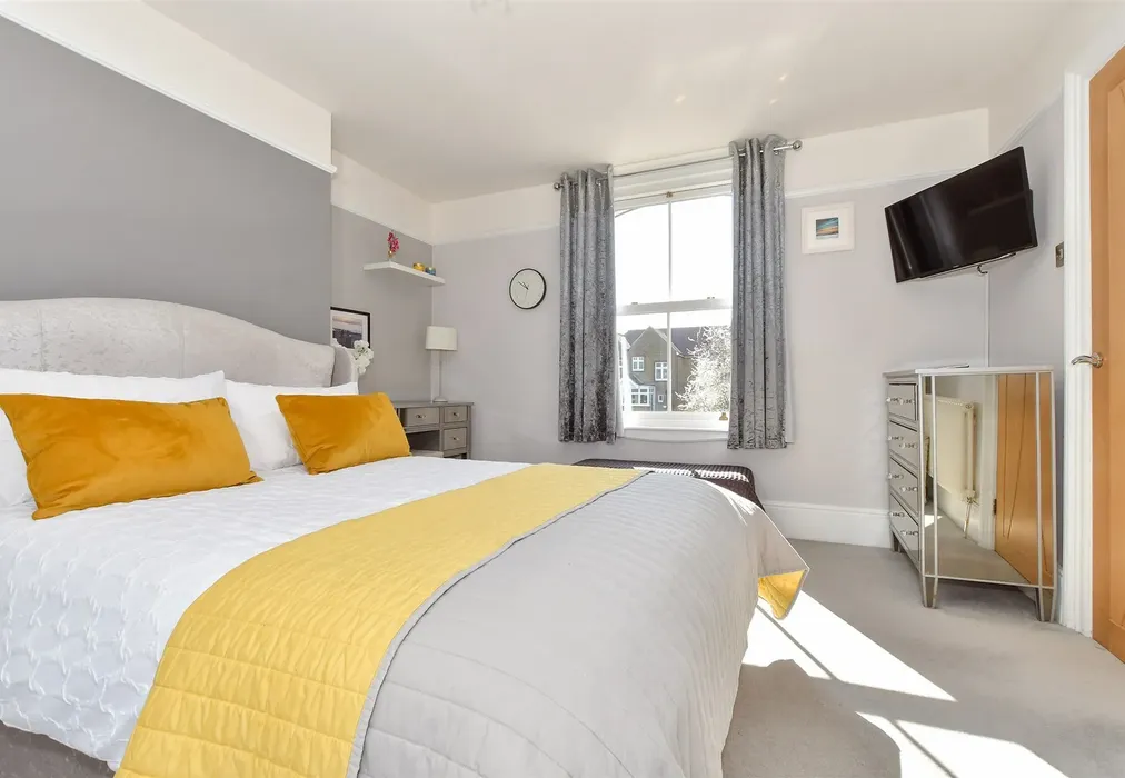 Bedroom 2 - Monkton Road, Minster, Ramsgate, Kent - Wards of Kent