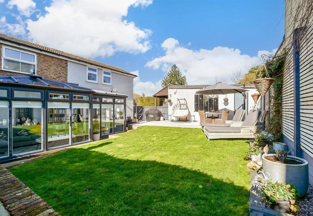Rear Garden - Monkton Road, Minster, Ramsgate, Kent - Wards of Kent