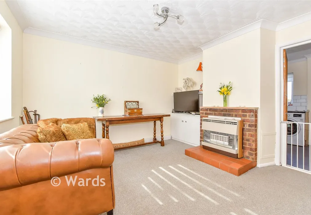 Lounge - Hopes Grove, High Halden, Kent - Wards of Kent