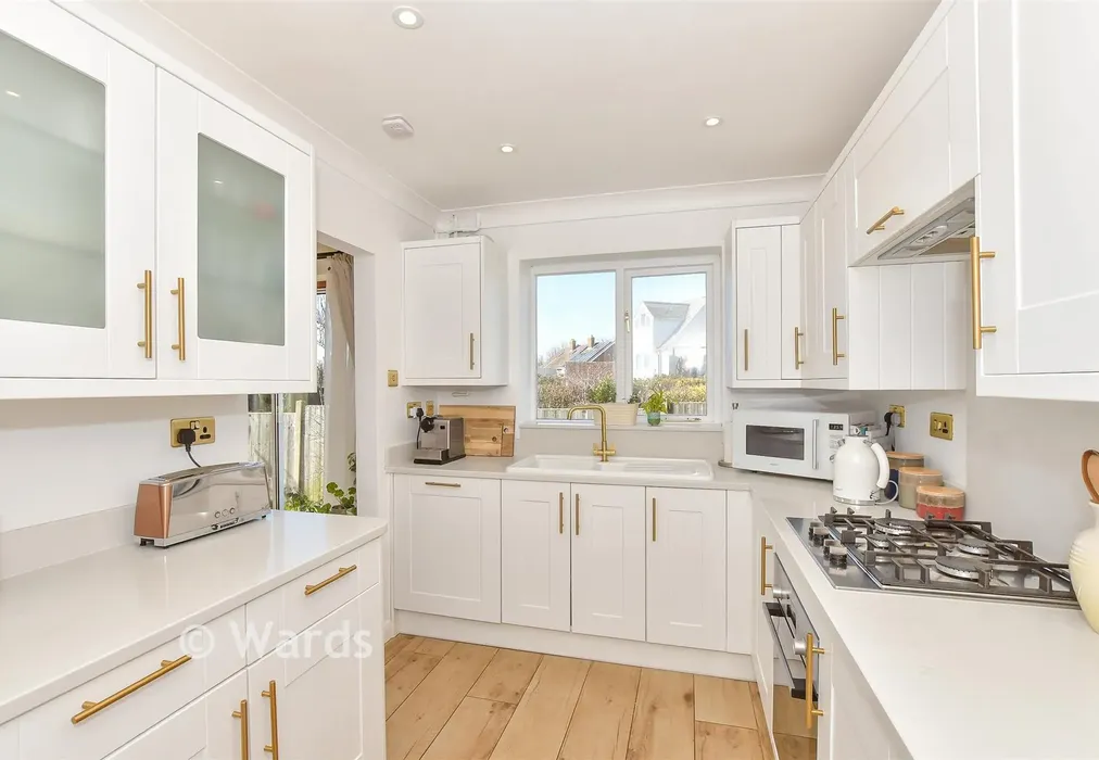 Kitchen - Bobbin Lodge Hill, Chartham, Canterbury, Kent - Wards of Kent