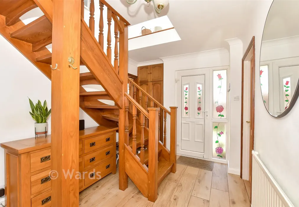 Hallway - Bobbin Lodge Hill, Chartham, Canterbury, Kent - Wards of Kent